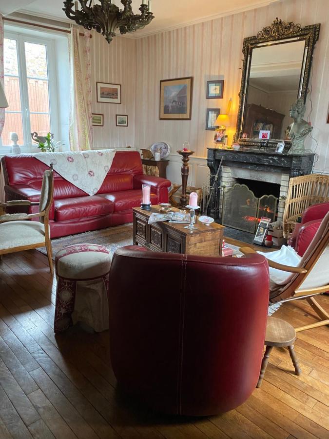 Le Trianon Bed & Breakfast Le Bourgneuf-la-Foret Екстериор снимка